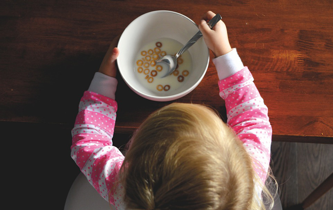 Проблеми з травленням у дитини: Комаровський назвав причину (відео)